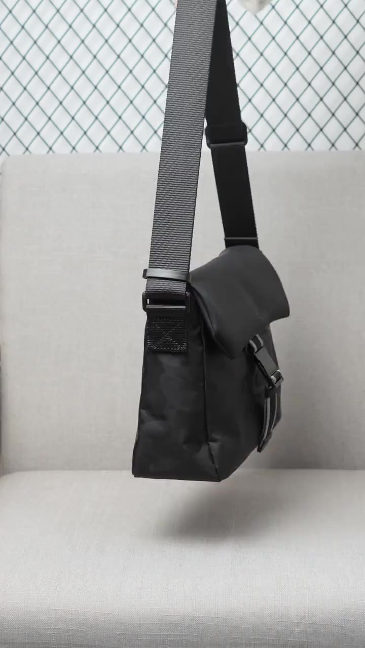 BJIAX Anti Splash Lightweight Men Shoulder Bag (12")