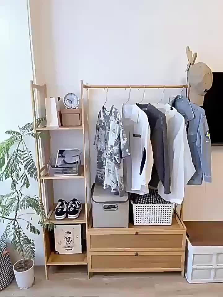 Wooden coat rack, partitioned storage, creating a tidy bedroom ?✨
