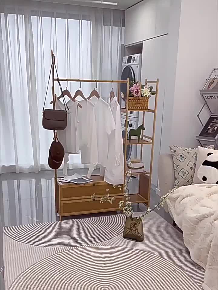 Wooden coat rack, partitioned storage, creating a tidy bedroom ?✨