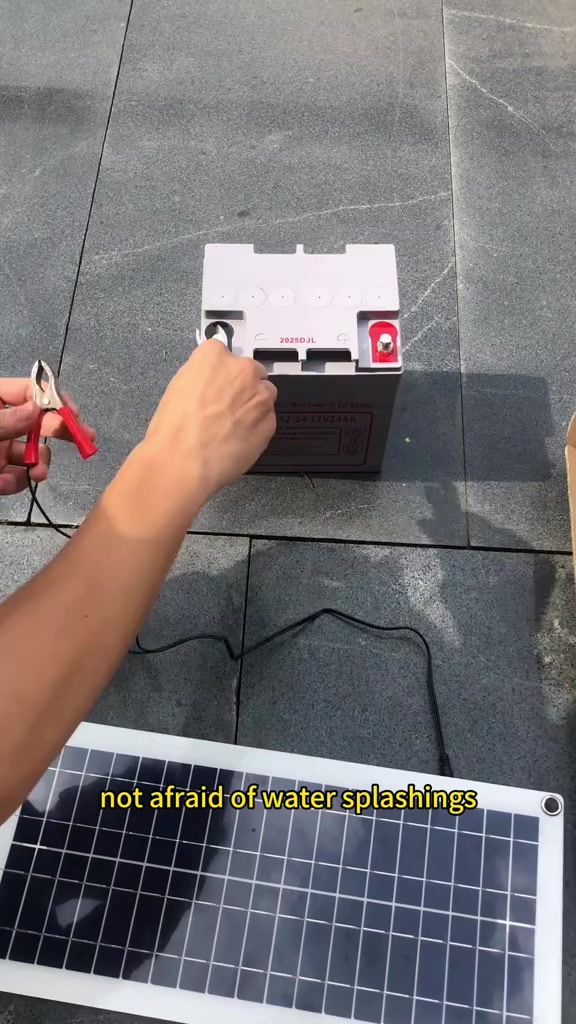 Learn how to use a solar controller kit to charge outdoors       #outdoor #camping #camp #solar #solarpanels #power
