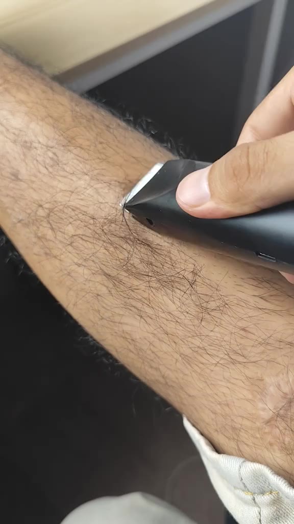 Smooth & mudah guna! #pencukur #electricshaver #body #shaver #trimmer