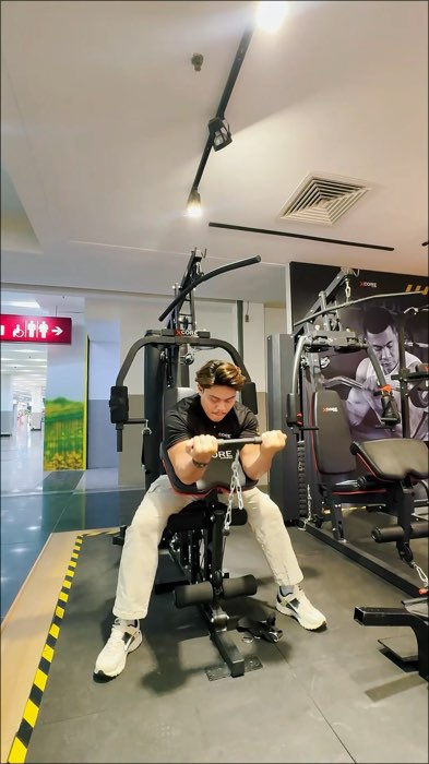XC3000 – Homegym paling padu!🔥 💥 1 mesin, semua otot boleh jalan: ➡ Dada? ON! ➡ Lengan? ON! ➡ Kaki? ON! ➡ Abs? Confirm ON! 🏠