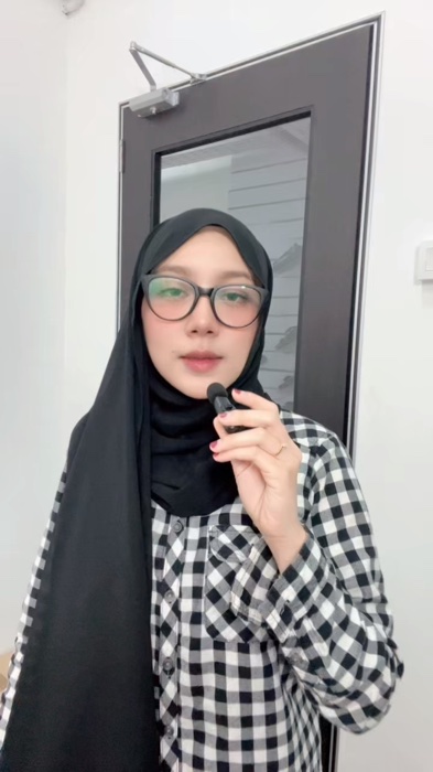 Cepat akak grab dekat beg oren kita sekarang 😍
