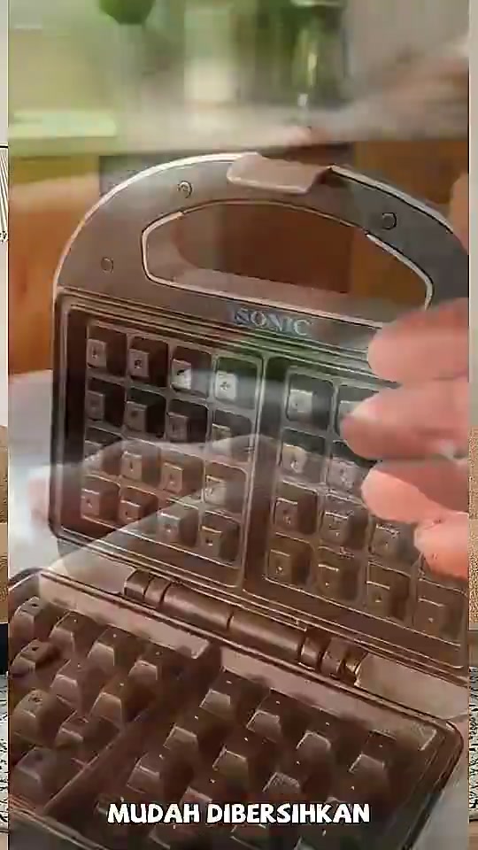 Masak sandwich dan waffle lazat dengan mudah menggunakan Meck/Isonic Non-Stick Plate Maker!