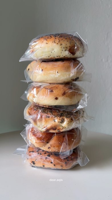 Let the bagel be your comfort today 🥯🫶🏻  #bagels #bagelsandwich #bageltok #shopeeMY #shopeelagimurah