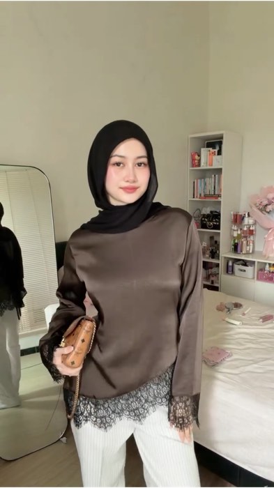 lace top ni sumpah cantik gila😍#toplace #blouselace #blousemurah #shopeemy #fyp